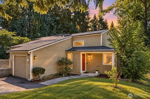 11411 102nd Ct NE, Kirkland, WA 98033