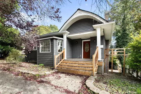 5016 5018 9th Ave NE, Seattle, WA 98105