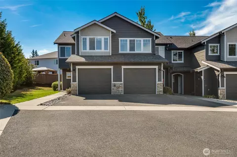 3910 132nd St SW #E, Lynnwood, WA 98087