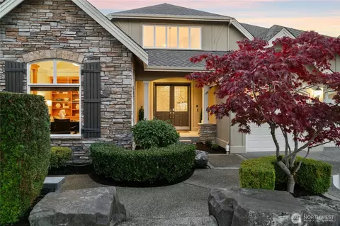 1685 30th Ave NE, Issaquah, WA 98029