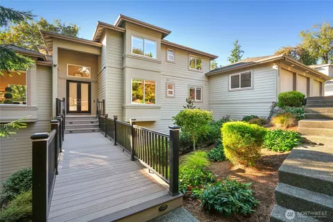 5753 152nd Ave SE, Bellevue, WA 98006