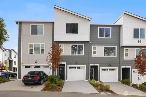 16823 Alder Way #M3, Lynnwood, WA 98037
