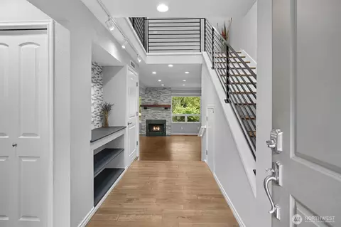 2958 Kennewick Pl Pl NE, Renton, WA 98056