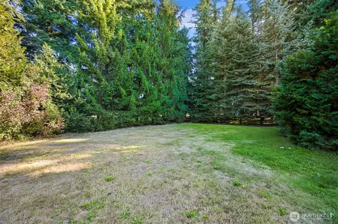 Exterior - 918 Citadel Dr, Everson, WA 98247 photo 7 of 10