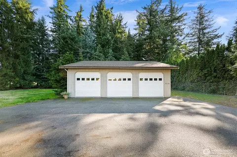 Exterior - 918 Citadel Dr, Everson, WA 98247 photo 4 of 10