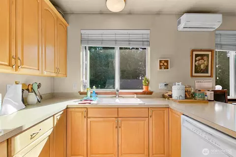 Kitchen - 918 Citadel Dr, Everson, WA 98247 photo 5 of 6