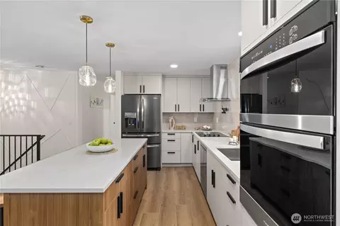 Kitchen - 20921 W Richmond Rd, Bothell, WA 98021 photo 6 of 6