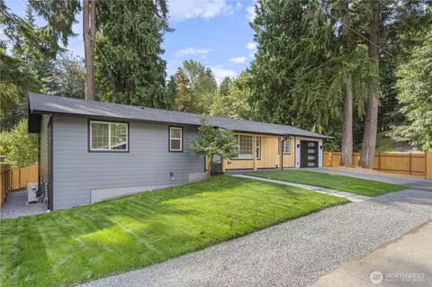 Exterior - 20921 W Richmond Rd, Bothell, WA 98021 photo 2 of 11