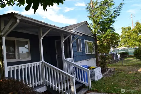 5614 S L St, Tacoma, WA 98408