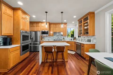 Kitchen - 4113 215th St SE, Bothell, WA 98021 photo 1 of 5