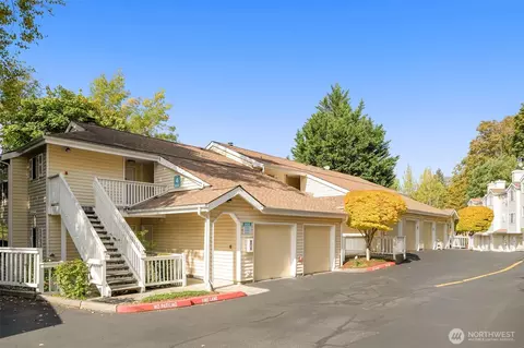 2600 118th Ave SE #4-101, Bellevue, WA 98005