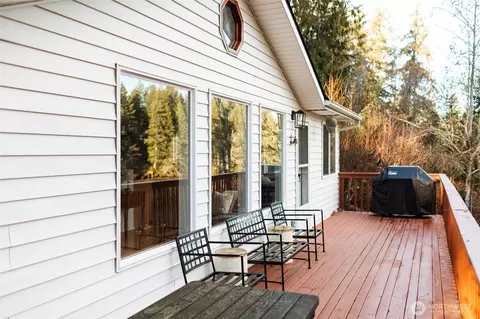 Exterior - 71 E Cormorant Pl, Grapeview, WA 98546 photo 3 of 6
