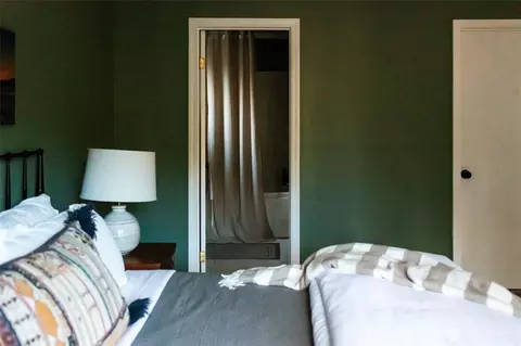Bedroom - 71 E Cormorant Pl, Grapeview, WA 98546 photo 3 of 5