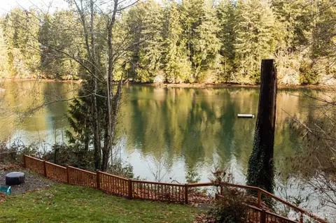 View/Area - 71 E Cormorant Pl, Grapeview, WA 98546 photo 2 of 4