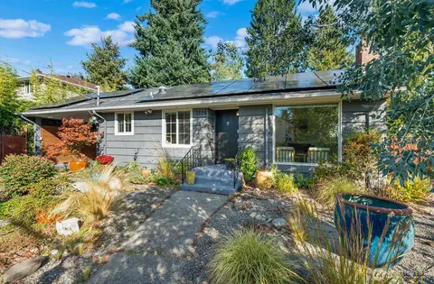 3604 SW Thistle St, Seattle, WA 98126