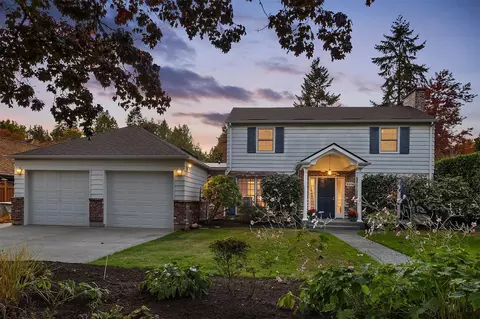 5209 55th Ave NE, Seattle, WA 98105