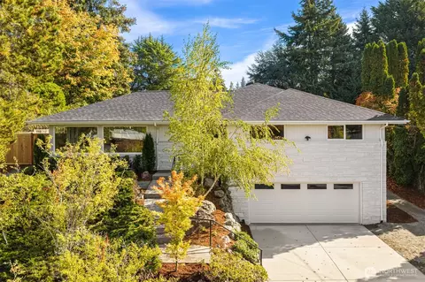 3720 80th Ave SE, Mercer Island, WA 98040