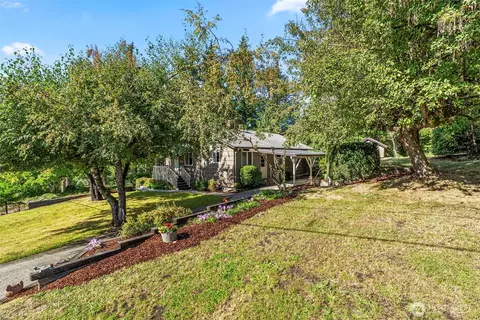 199 Rocky Point Rd, Kelso, WA 98626