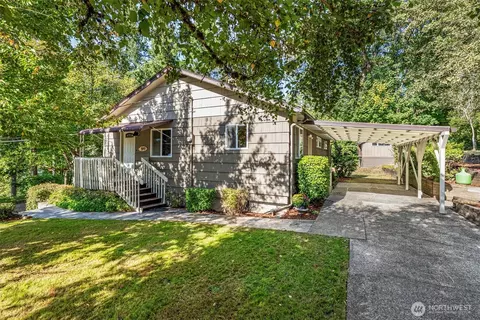 199 Rocky Point Rd, Kelso, WA 98626