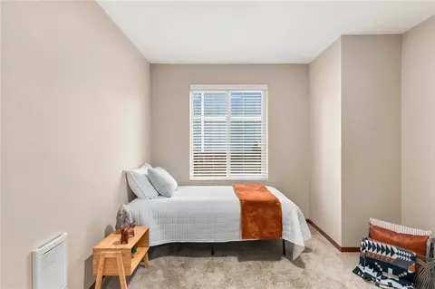 Bedroom - 242 Riggs Dr E, Enumclaw, WA 98022 photo 4 of 4
