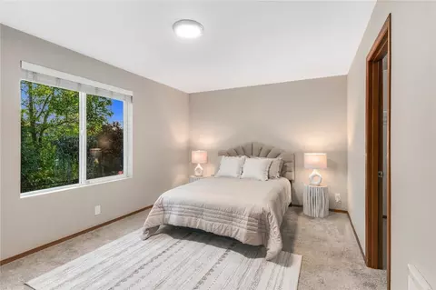 Bedroom - 242 Riggs Dr E, Enumclaw, WA 98022 photo 1 of 4