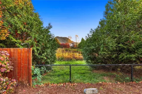 Exterior - 242 Riggs Dr E, Enumclaw, WA 98022 photo 3 of 3