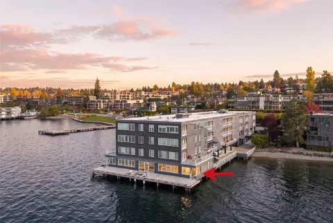 733 Lake St S #1-A, Kirkland, WA 98033