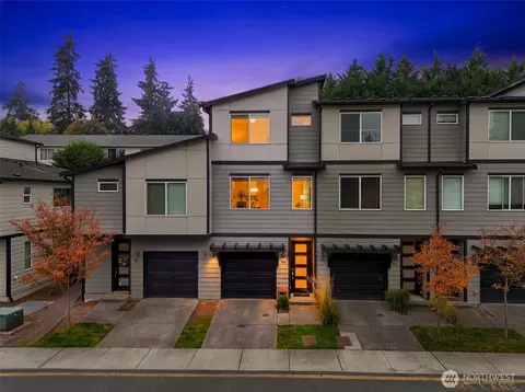 3230 148th St SW #D2, Lynnwood, WA 98087