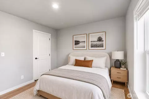 Bedroom - 35 Packard Ln, Elma, WA 98541 photo 4 of 5