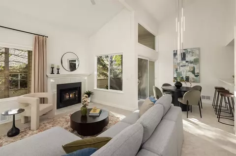 14609 NE 45 St #E12, Bellevue, WA 98007