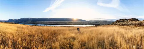 109 Stagecoach Ln, Malaga, WA 98828