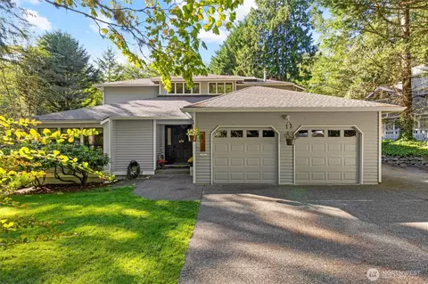 14205 Crown Point Pl NW, Silverdale, WA 98383