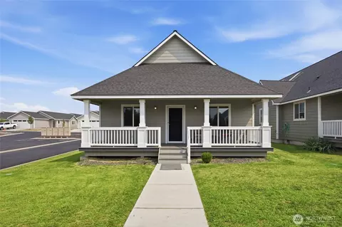 123 E 9th Ave #8, Moses Lake, WA 98837