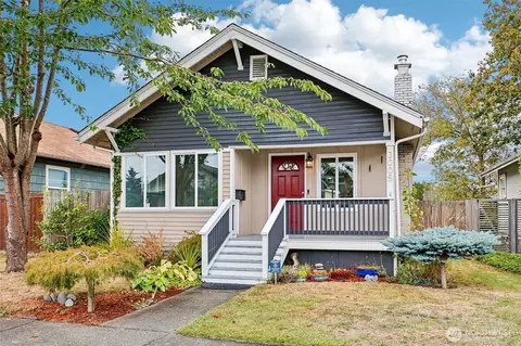 Exterior - 3005 Victor Pl, Everett, WA 98201 photo 3 of 11