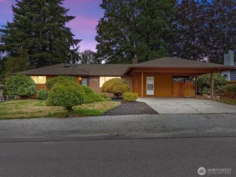 20631 120th Ave SE, Kent, WA 98031