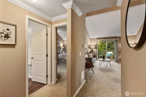 Entry Way - 10842 NE 148th Ln #A4, Bothell, WA 98011 photo 2 of 2