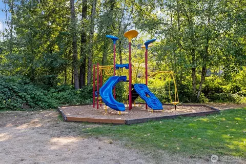 View/Area - 10842 NE 148th Ln #A4, Bothell, WA 98011 photo 2 of 2