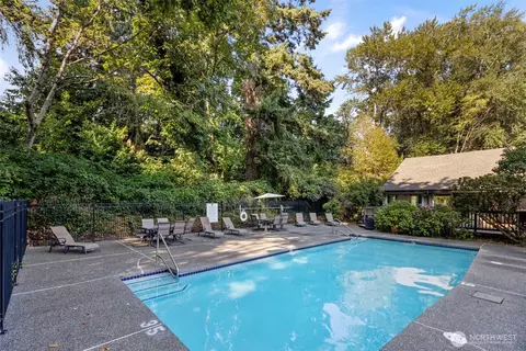 Exterior - 10842 NE 148th Ln #A4, Bothell, WA 98011 photo 4 of 4