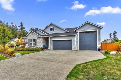 4692 Albatross St, Port Townsend, WA 98368