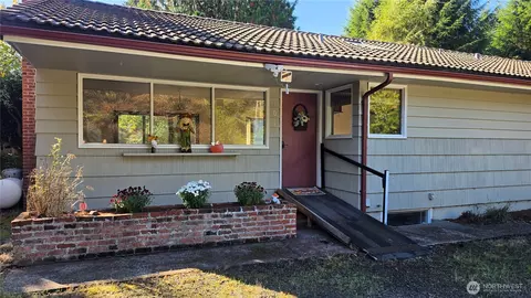 101 Deer Park Dr, Aberdeen, WA 98520