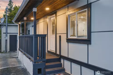 5920 200 St SW #35, Lynnwood, WA 98036
