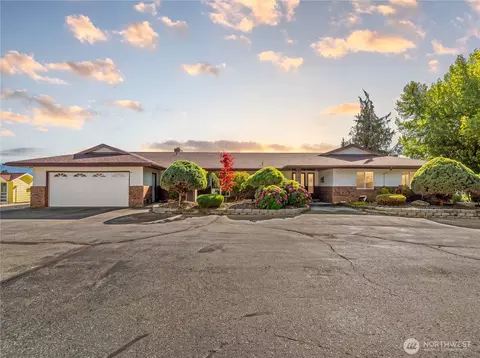 1919 4th St SE, East Wenatchee, WA 98802
