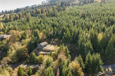 3191 Monroe Rd, Port Angeles, WA 98362