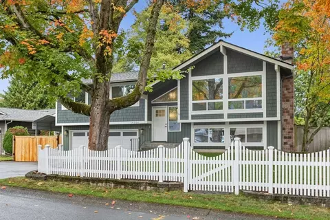 14506 78th Pl NE, Kenmore, WA 98028
