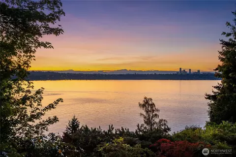 4429 Forest Ave SE, Mercer Island, WA 98040