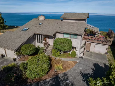 1222 Dutch Dr, Port Angeles, WA 98363