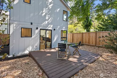 11349 23rd Ave NE, Seattle, WA 98125