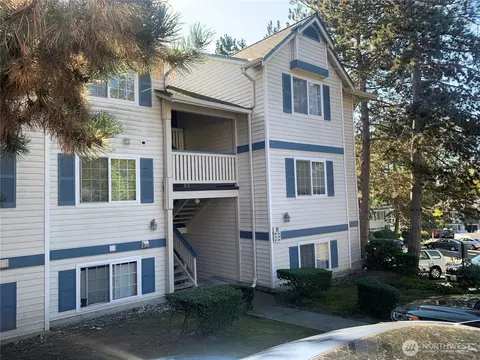 949 Aberdeen Ave NE #B305, Renton, WA 98056