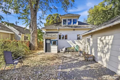 Exterior - 620 E Sumach St, Walla Walla, WA 99362 photo 5 of 7