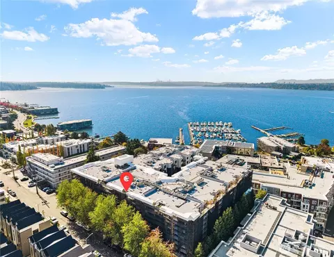 109 2nd St S #328, Kirkland, WA 98033
